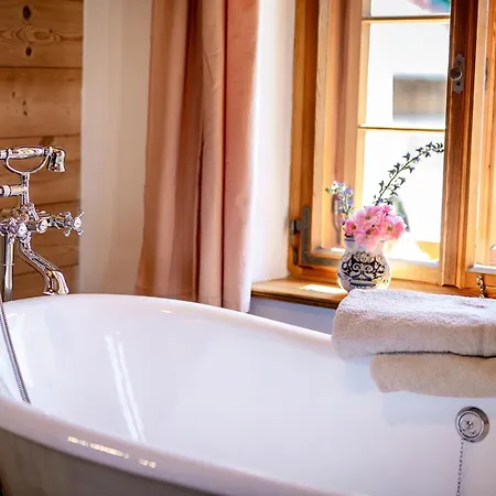 Nyaraló Historisches Baderhaus Mit Eigenem Saunauhaus