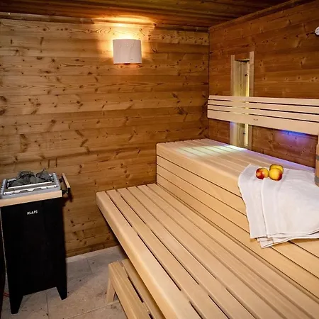 Nyaraló Historisches Baderhaus Mit Eigenem Saunauhaus *