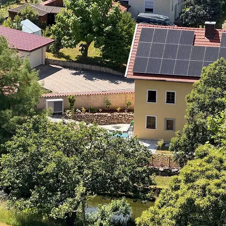 Historisches Baderhaus Mit Eigenem Saunauhaus Nyaraló *