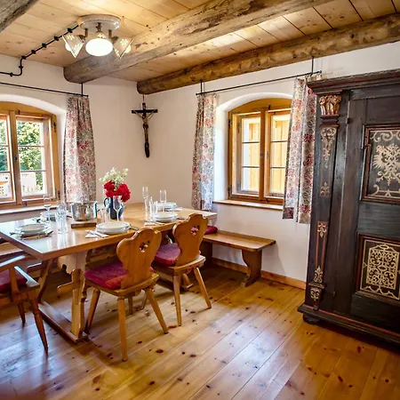 Historisches Baderhaus Mit Eigenem Saunauhaus Roding
